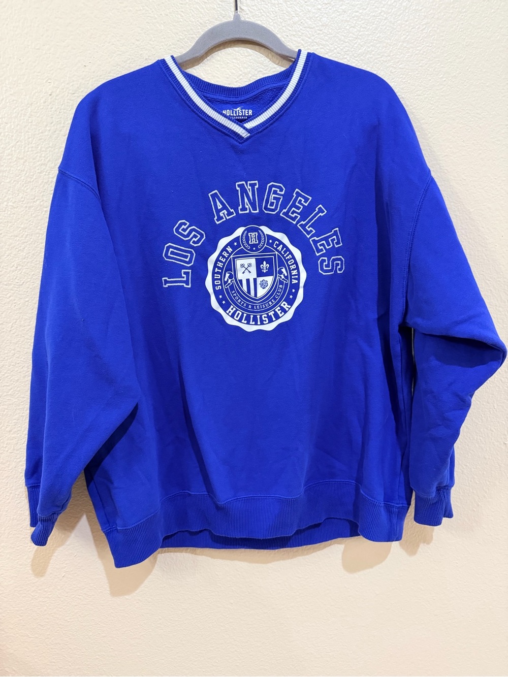Hollister Los Angeles Varsity Sweatshirt Blue V-Neck Pullover Size L Oversized